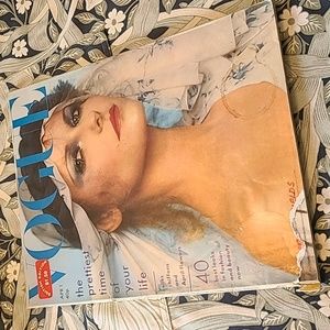 Vintage Vogue UK Magazine April 1 1975
